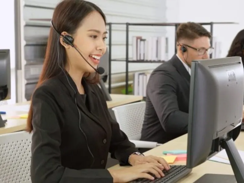 Hỗ trợ khách hàng 33win